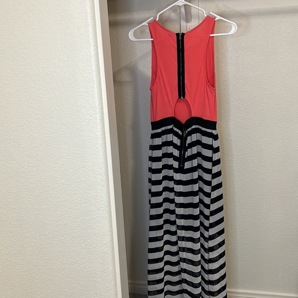 Maxi dress - Picture 2 of 2